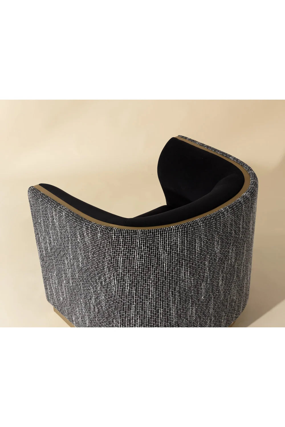 Luxury Gold Inlay Curved Lounge Chair Modern Italian Style for Villa