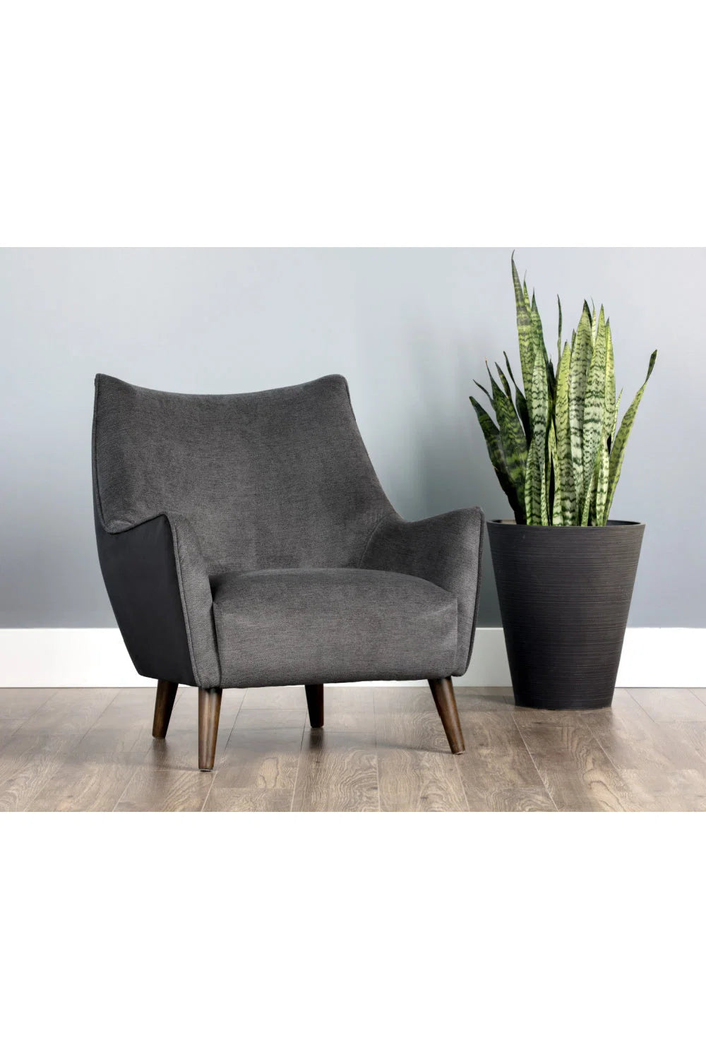Luxury Gray Fabric Lounge Chair Modern Italian Style for Villa