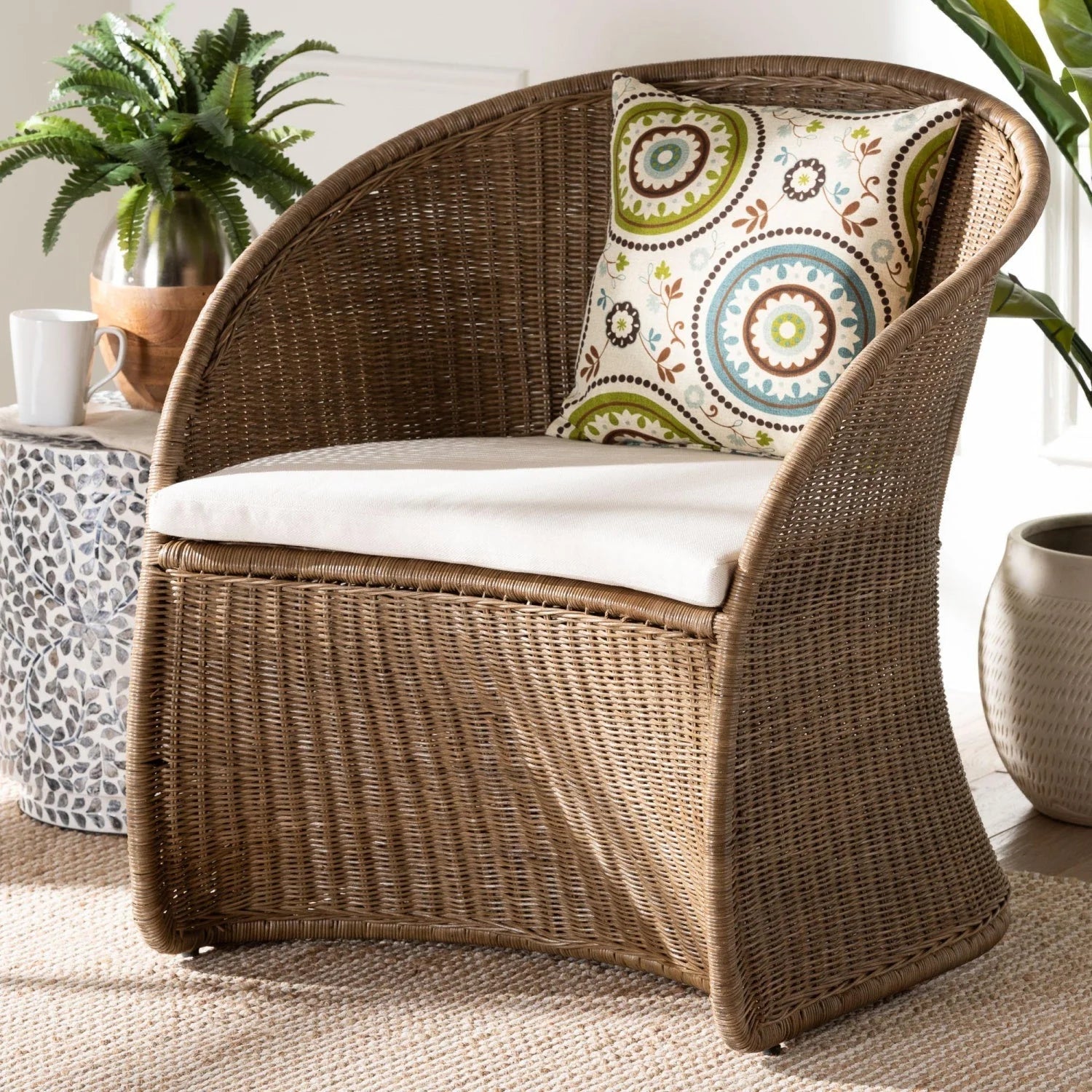 Luxury Graywashed Rattan Accent Chair Modern Italian Style for Villa
