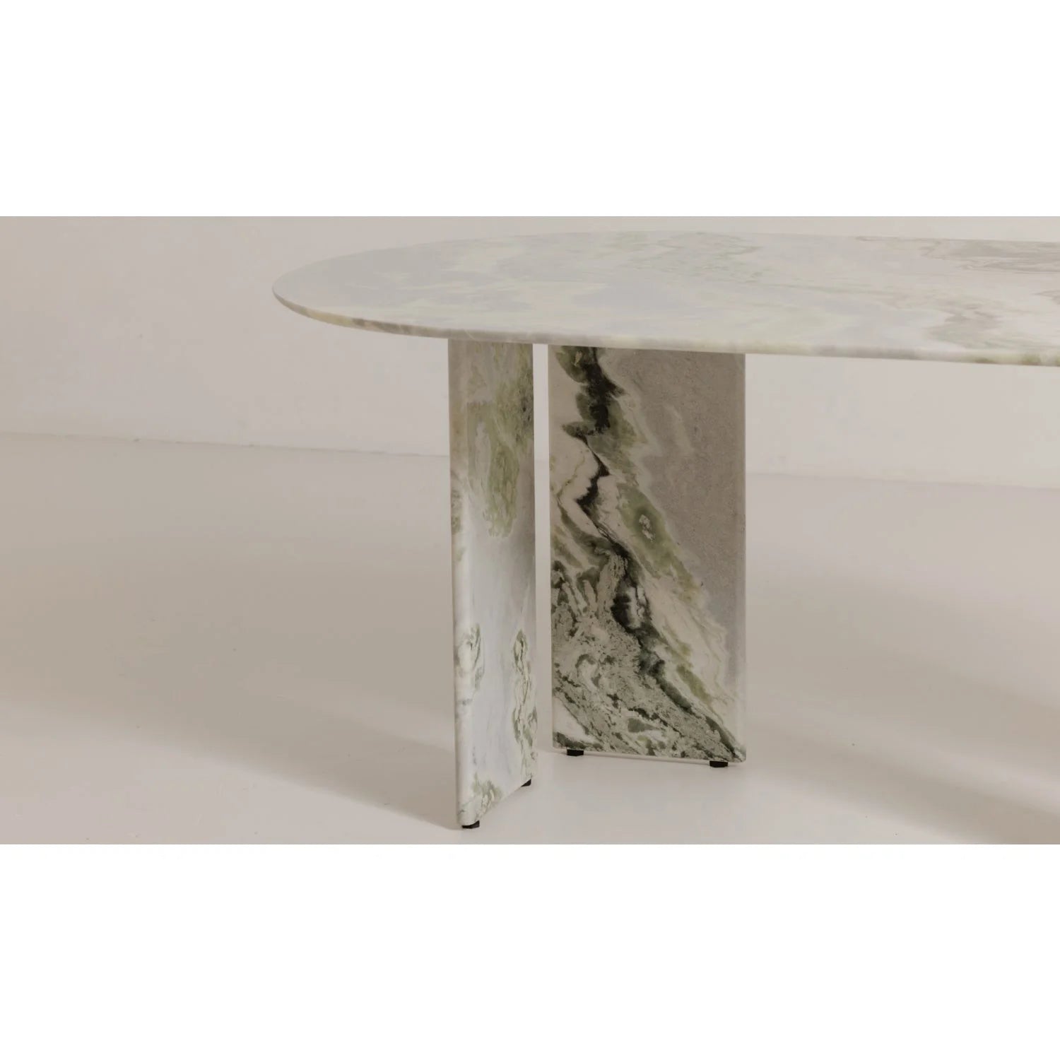 Luxury Green Onyx Marble Dining Table Modern Italian Style for Villa