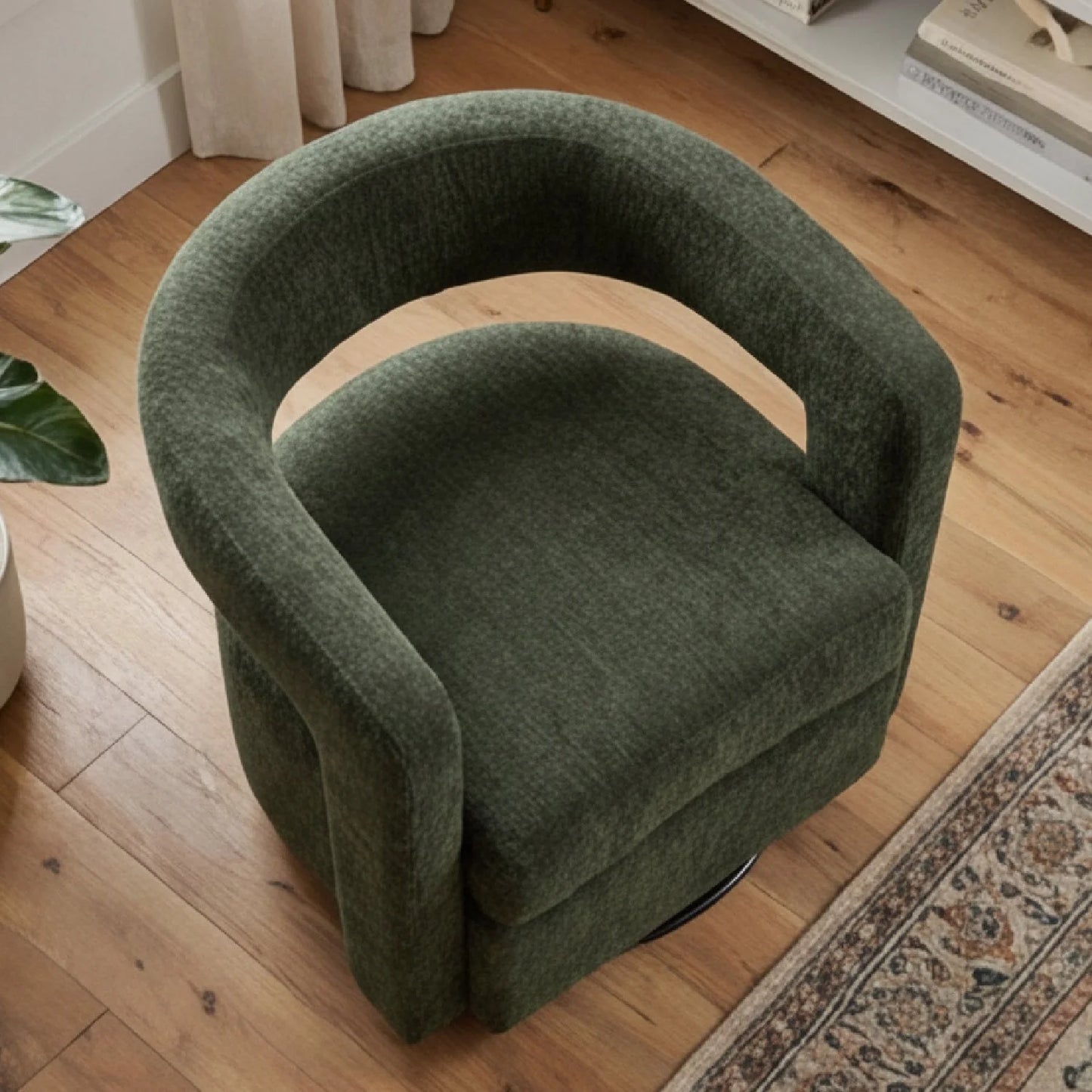 Luxury Green Swivel Lounge Chair European Style for Villa