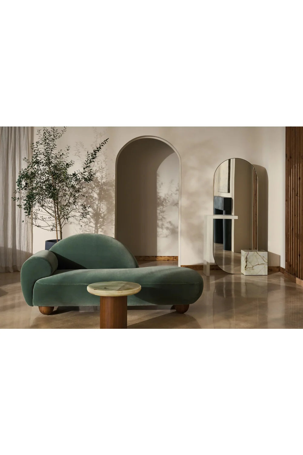 Luxury Green Velvet Chaise Lounge Modern Italian Style for Villa