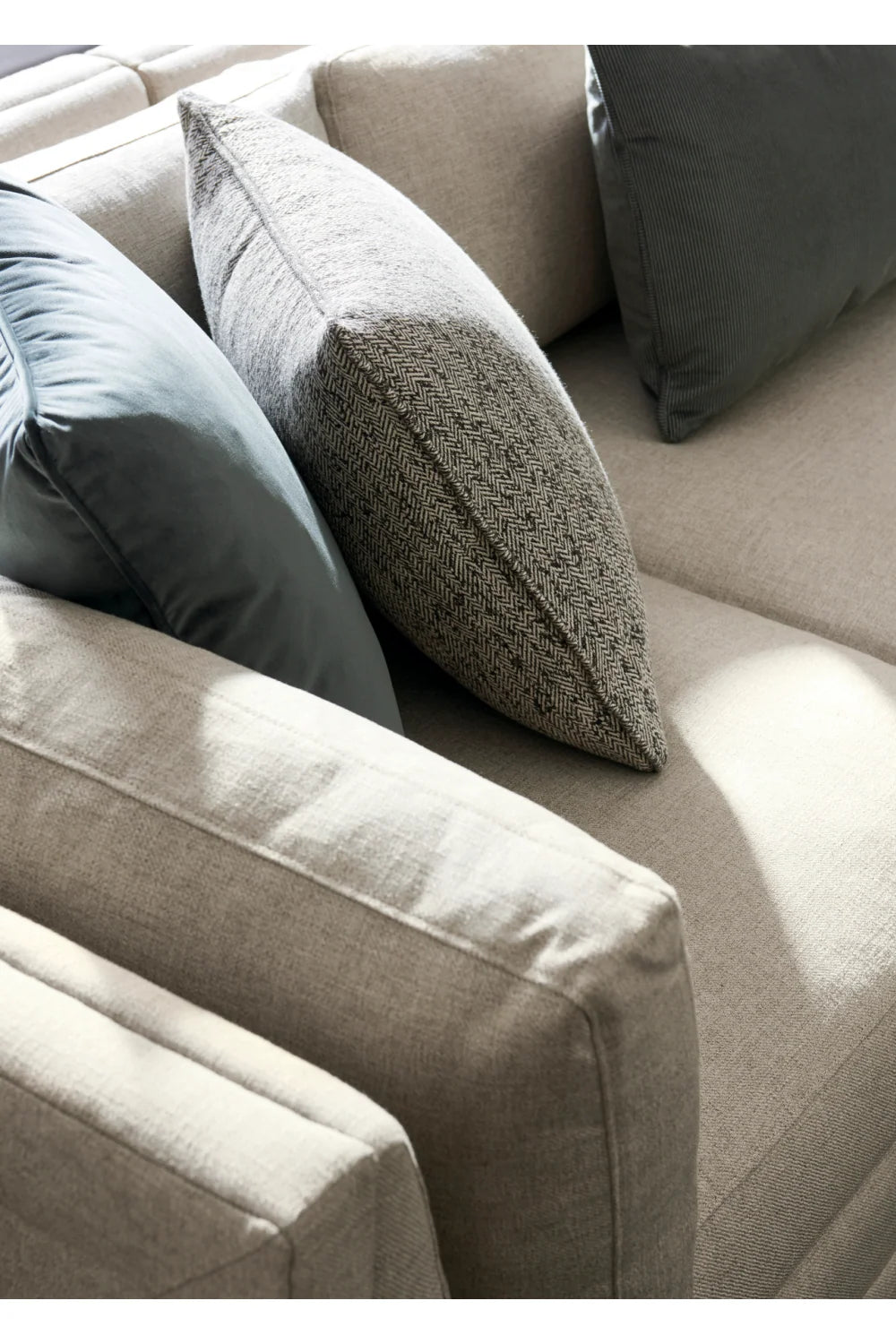 Luxury Grey Fabric Sectional Sofa Modern Italian Style for Villa