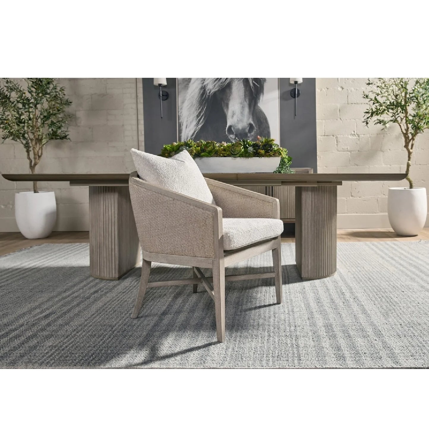 Luxury Halloway Gray Acacia Extendable Dining Table Modern Italian Style for Villa