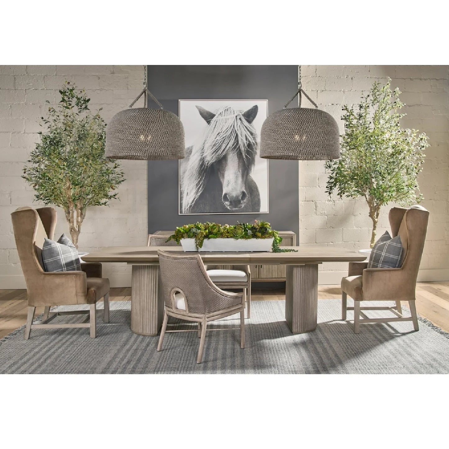 Luxury Halloway Gray Acacia Extendable Dining Table Modern Italian Style for Villa