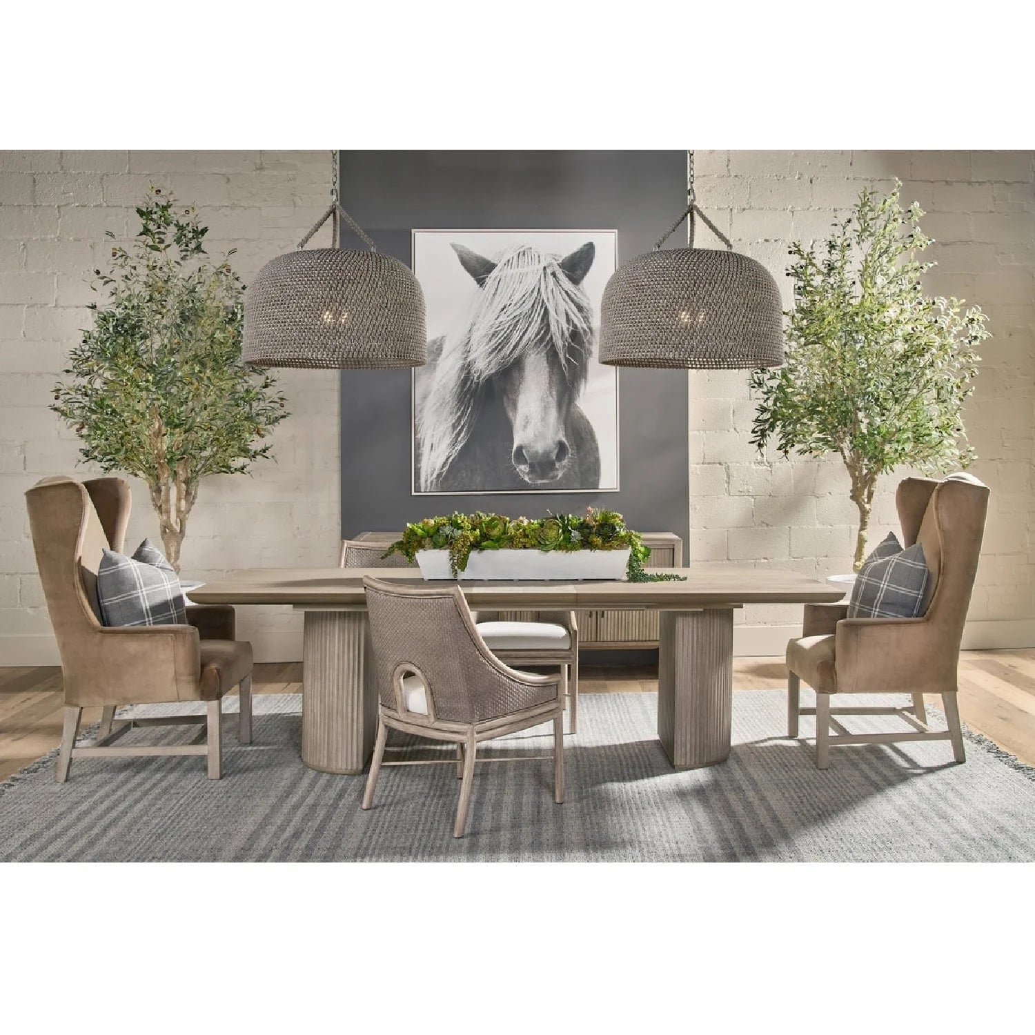 Luxury Halloway Gray Acacia Extendable Dining Table Modern Italian Style for Villa