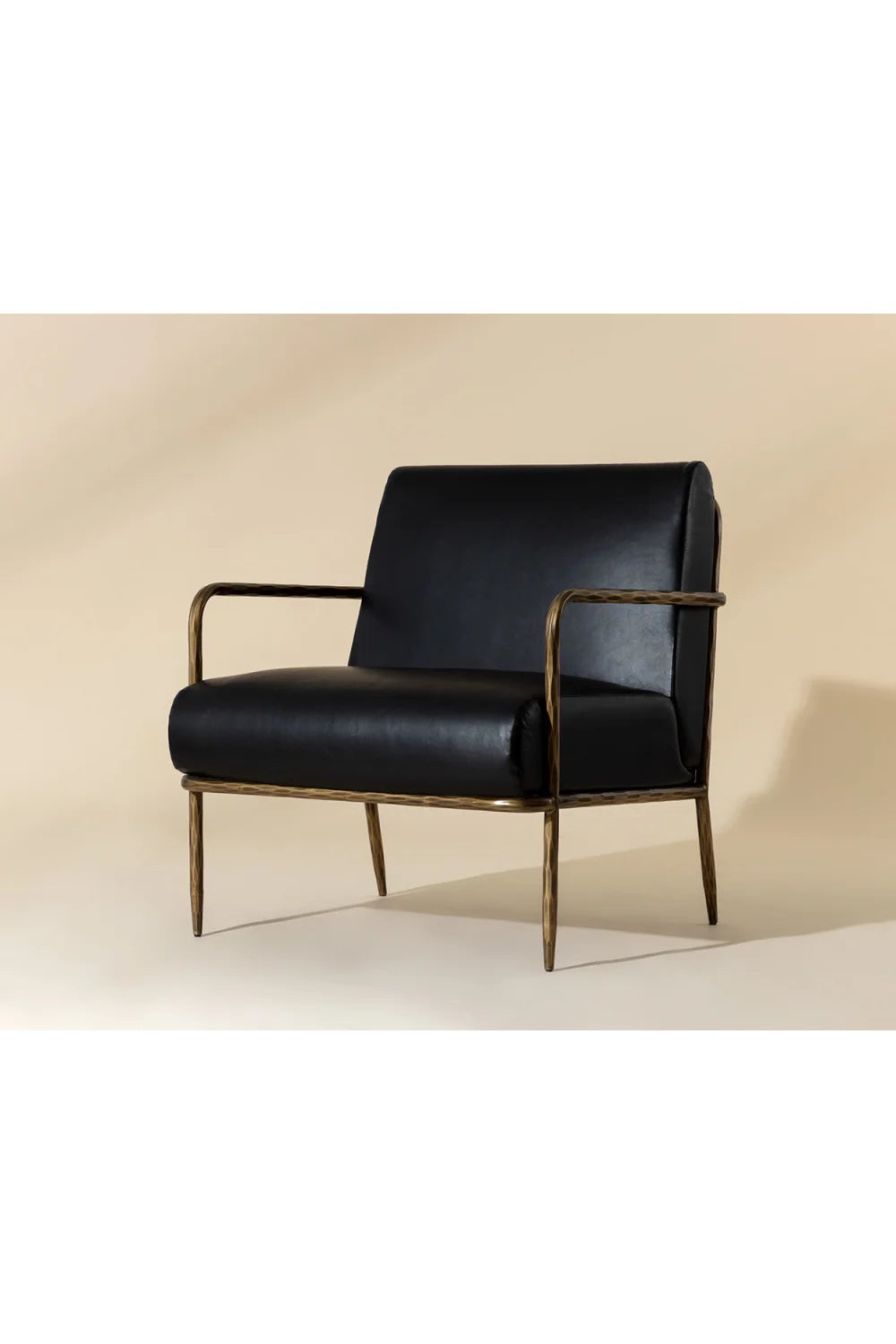 Luxury Hammered Brass Leather Lounge Chair European Style for Villa