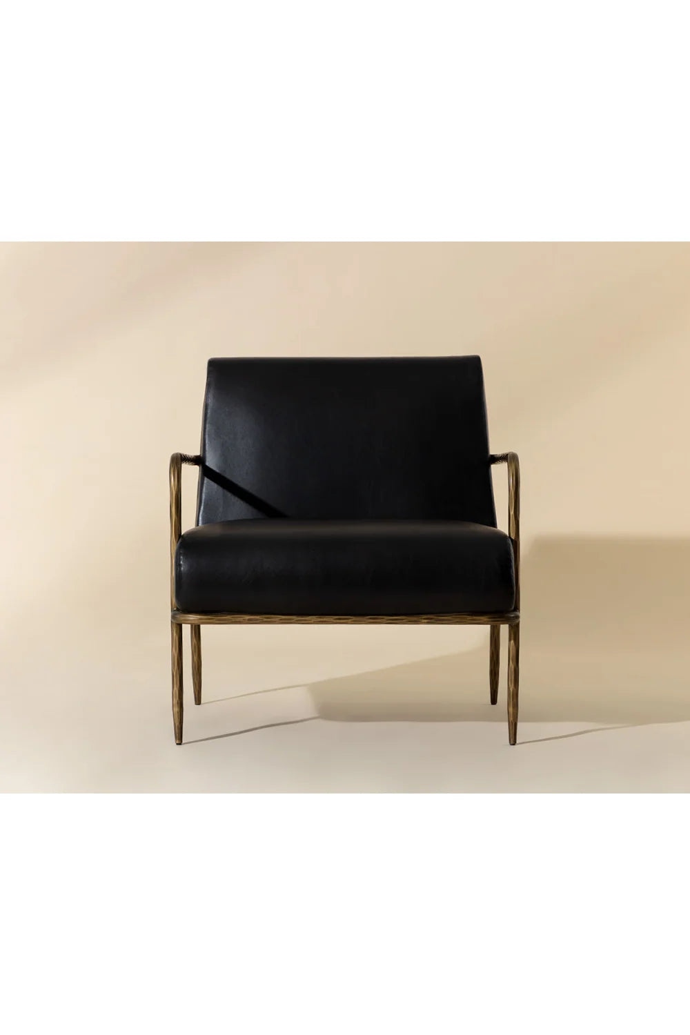 Luxury Hammered Brass Leather Lounge Chair European Style for Villa