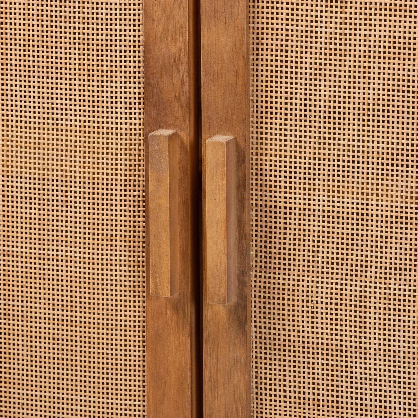Luxury Handcrafted Modern Wood Cabinet European Style for Villa