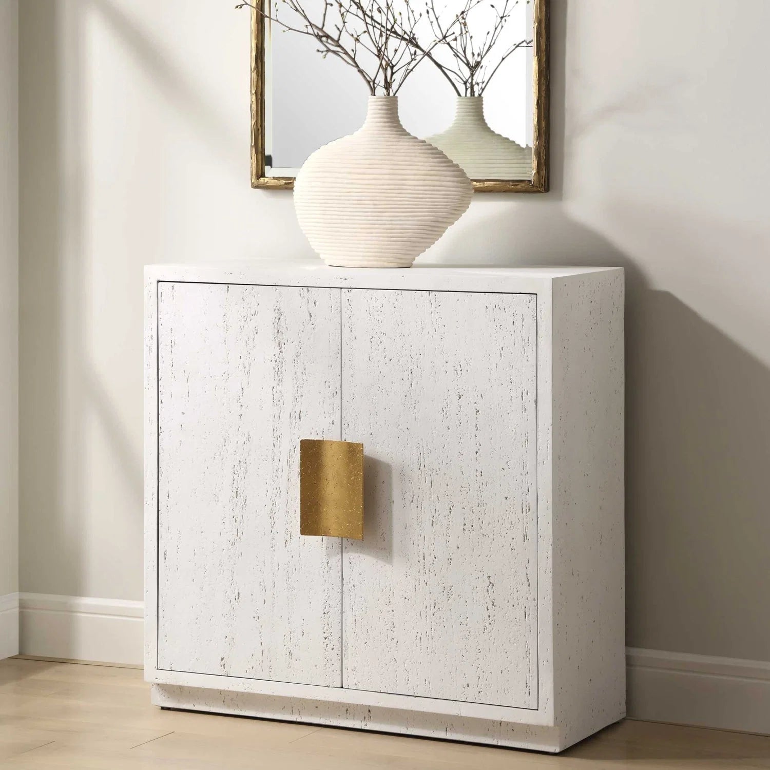 Luxury Handcrafted Modern Wood Cabinet European Style for Villa