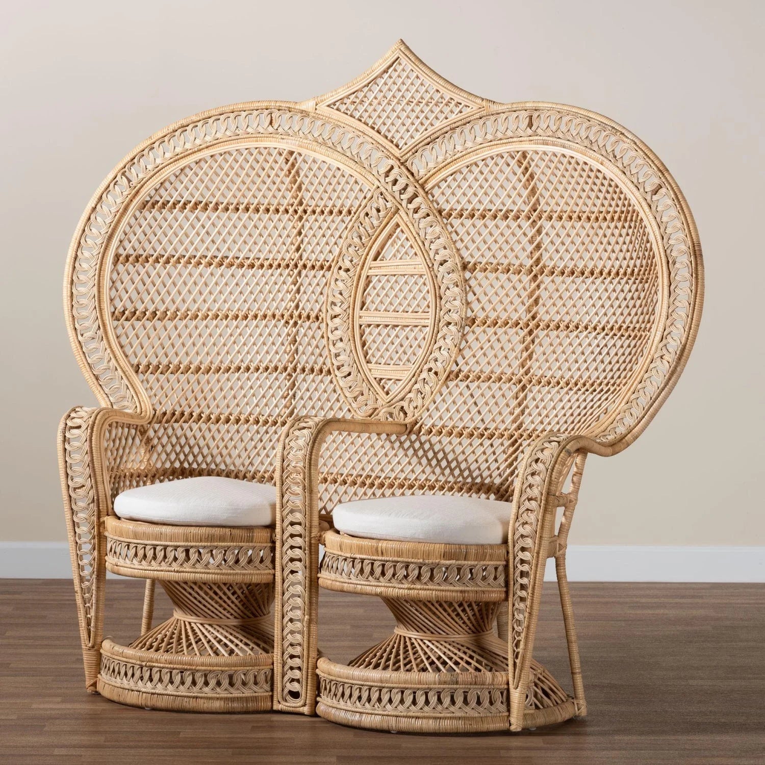 Luxury Handcrafted Rattan Peacock Accent Chair Modern Italian Style for Villa