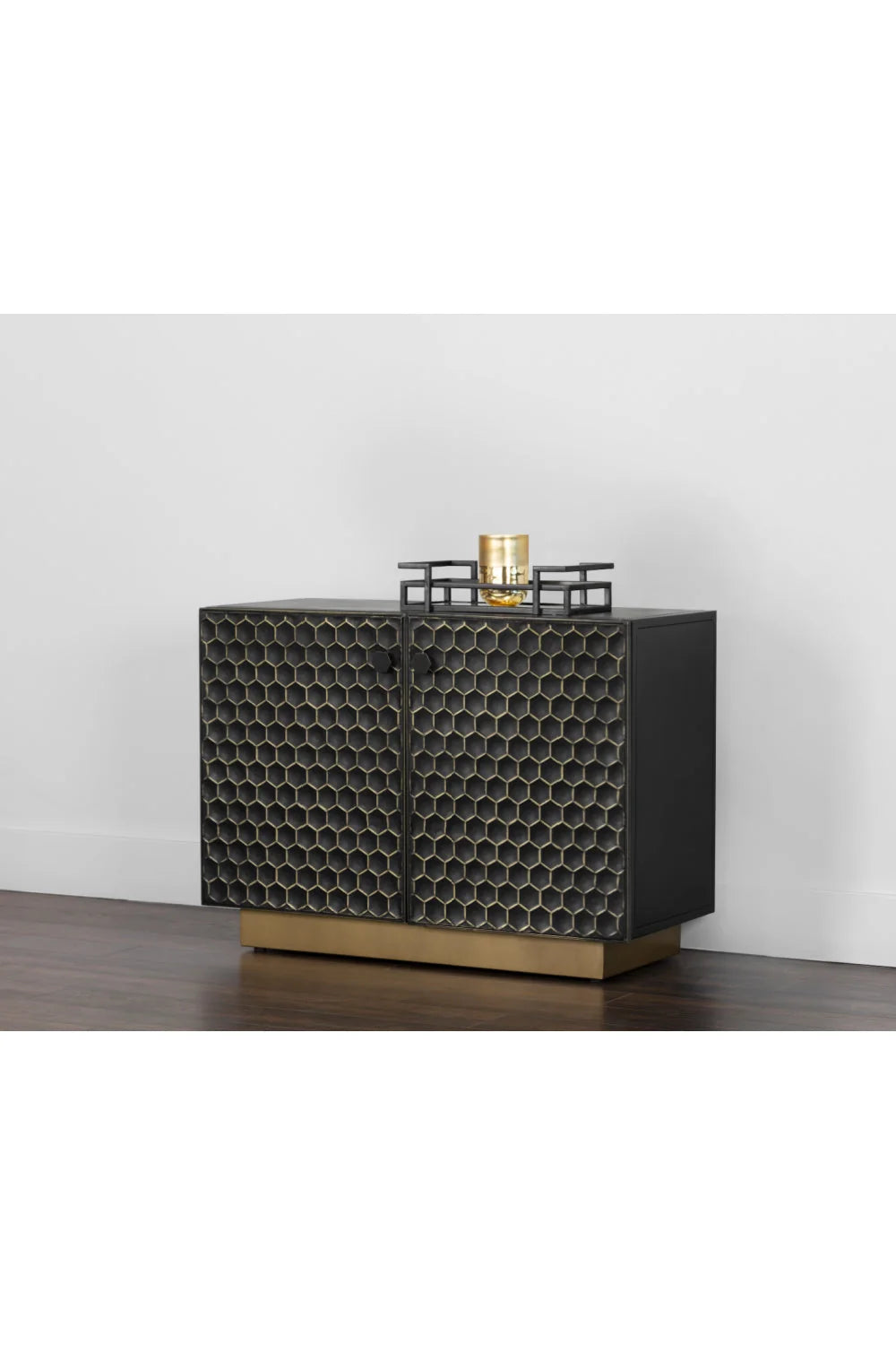 Luxury Honeycomb Pattern Iron Sideboard European Style for Villa