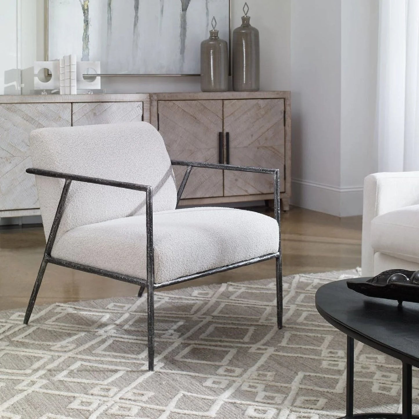 Luxury Iron Framed Boucle Lounge Chair Modern European Style for Villa