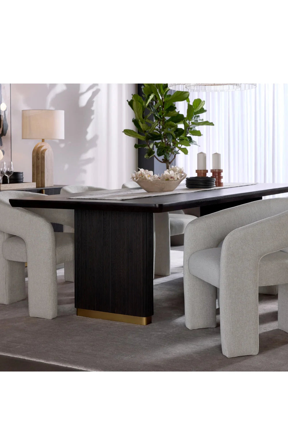 Luxury Kalla Oak Dining Table Modern Italian Style for Villa