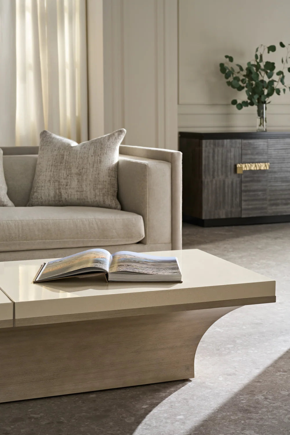 Luxury Koto Wood Cocktail Table Modern Italian Style for Villa
