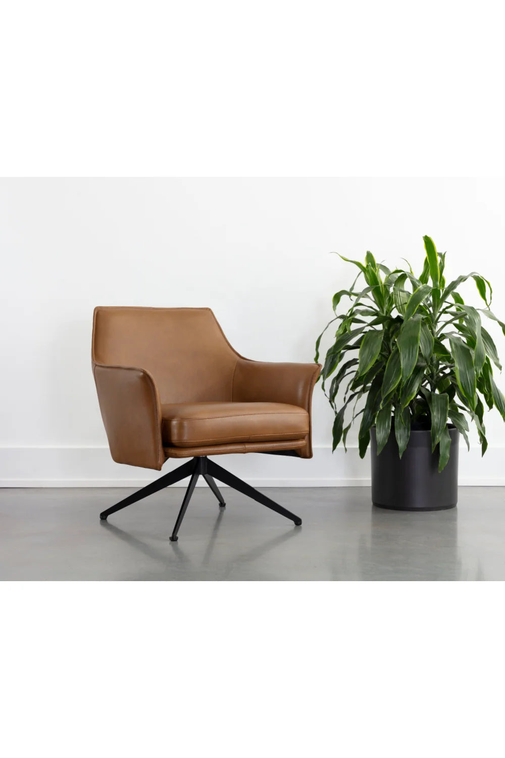 Luxury Leather Swivel Lounge Chair Modern Italian Style for Villa