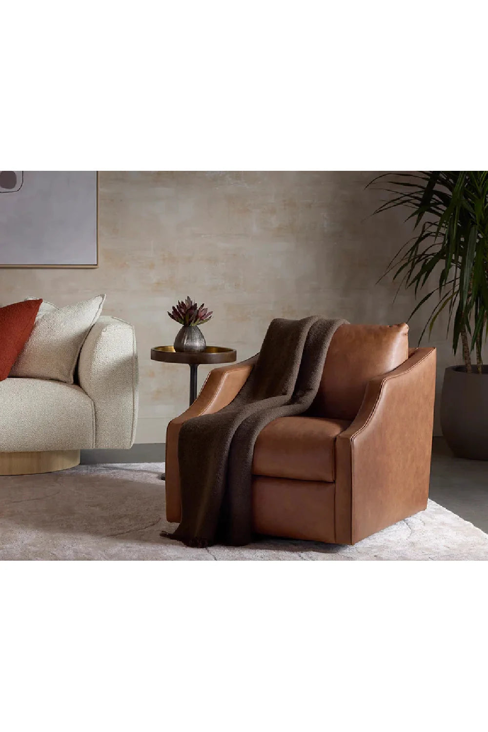 Luxury Leather Swivel Lounge Chair Modern Italian Style for Villa