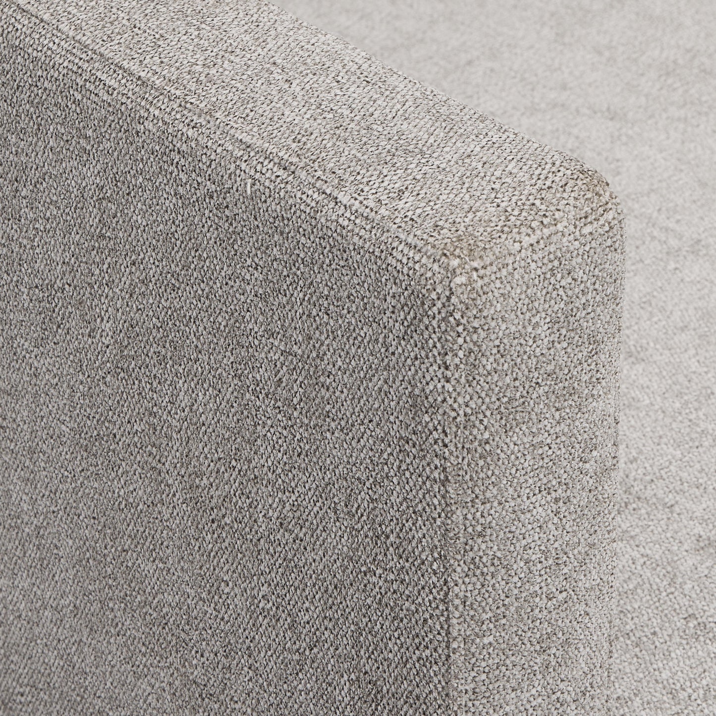 Luxury Linea Fabric Armchair Modern Italian Style for Villa