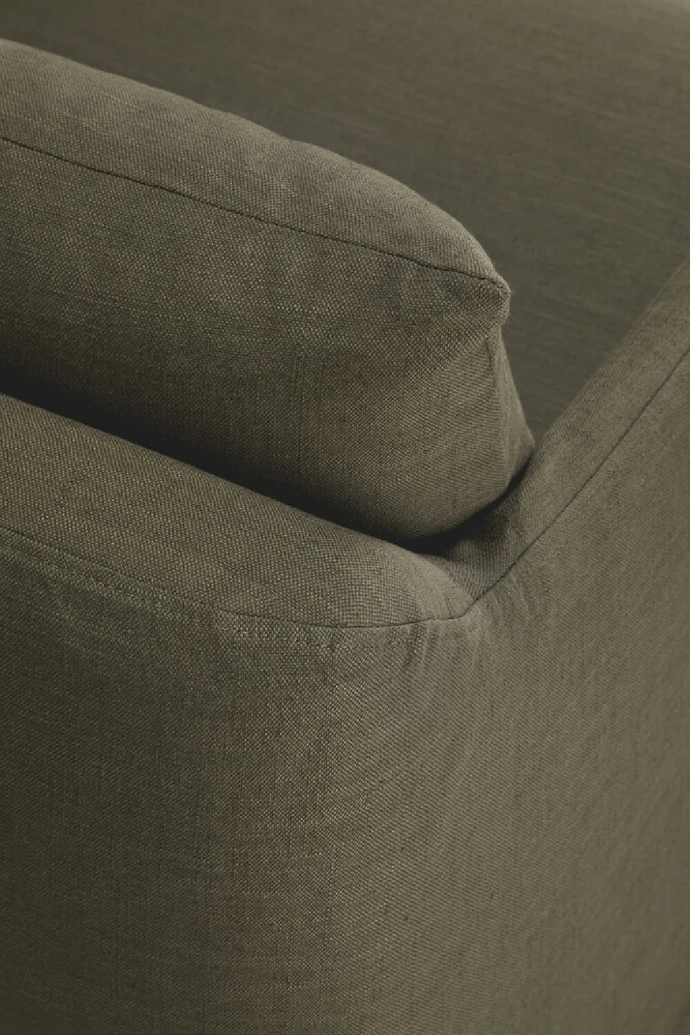 Luxury Linen Lounge Chair Modern Italian Style for Villa