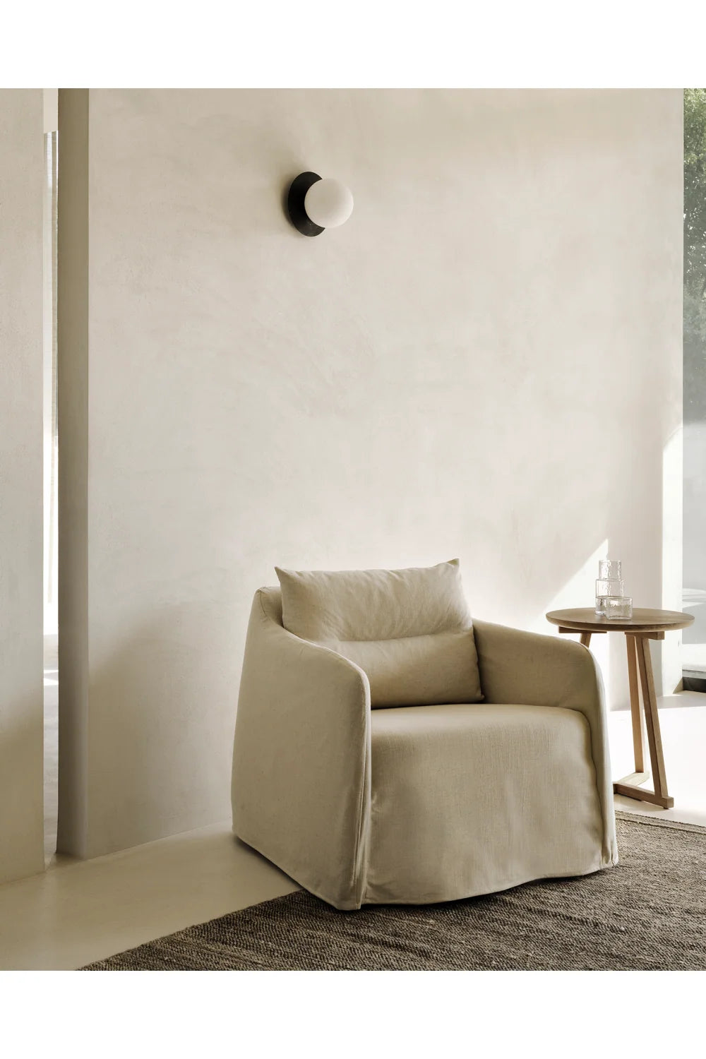 Luxury Linen Lounge Chair Modern Italian Style for Villa