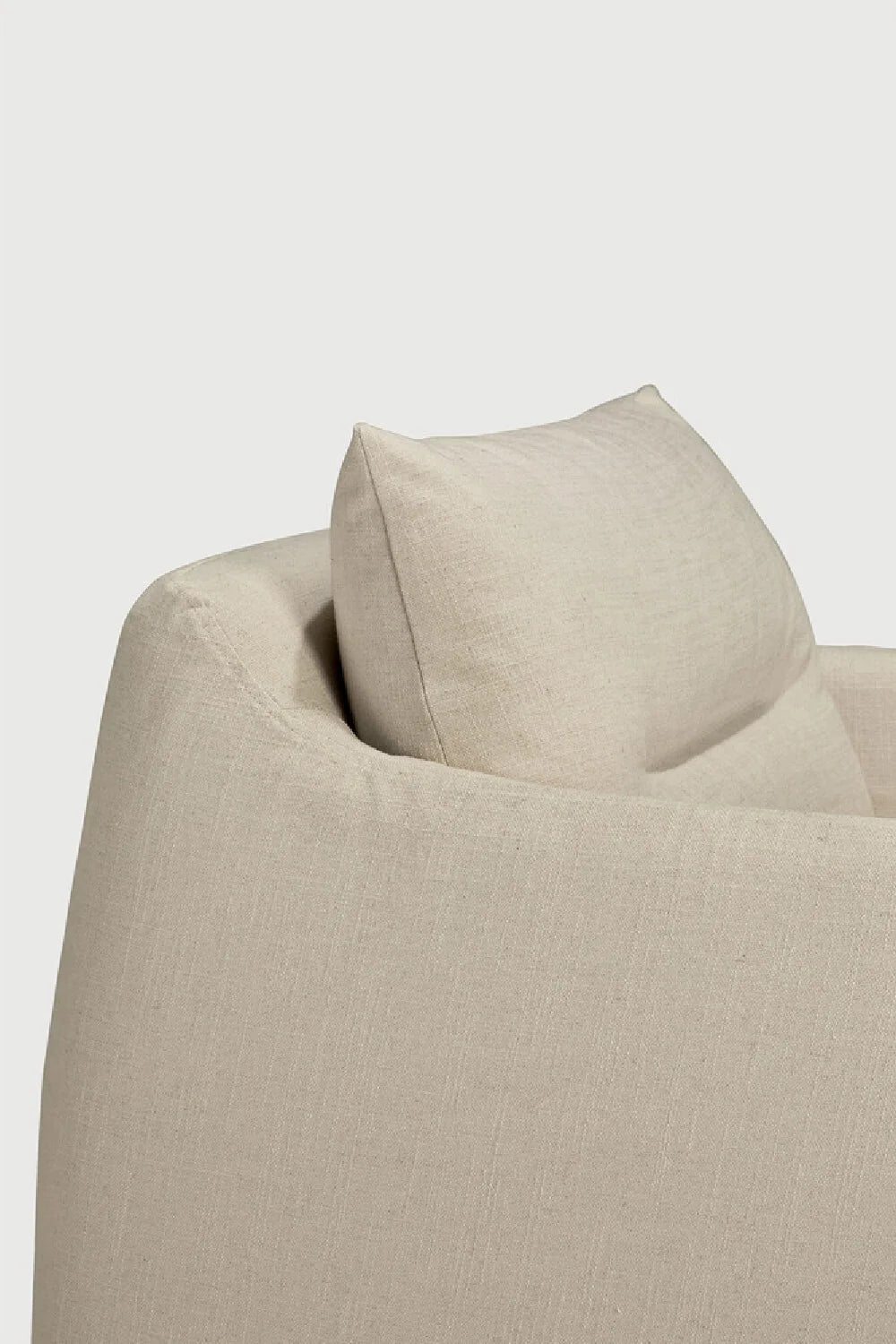 Luxury Linen Lounge Chair Modern Italian Style for Villa