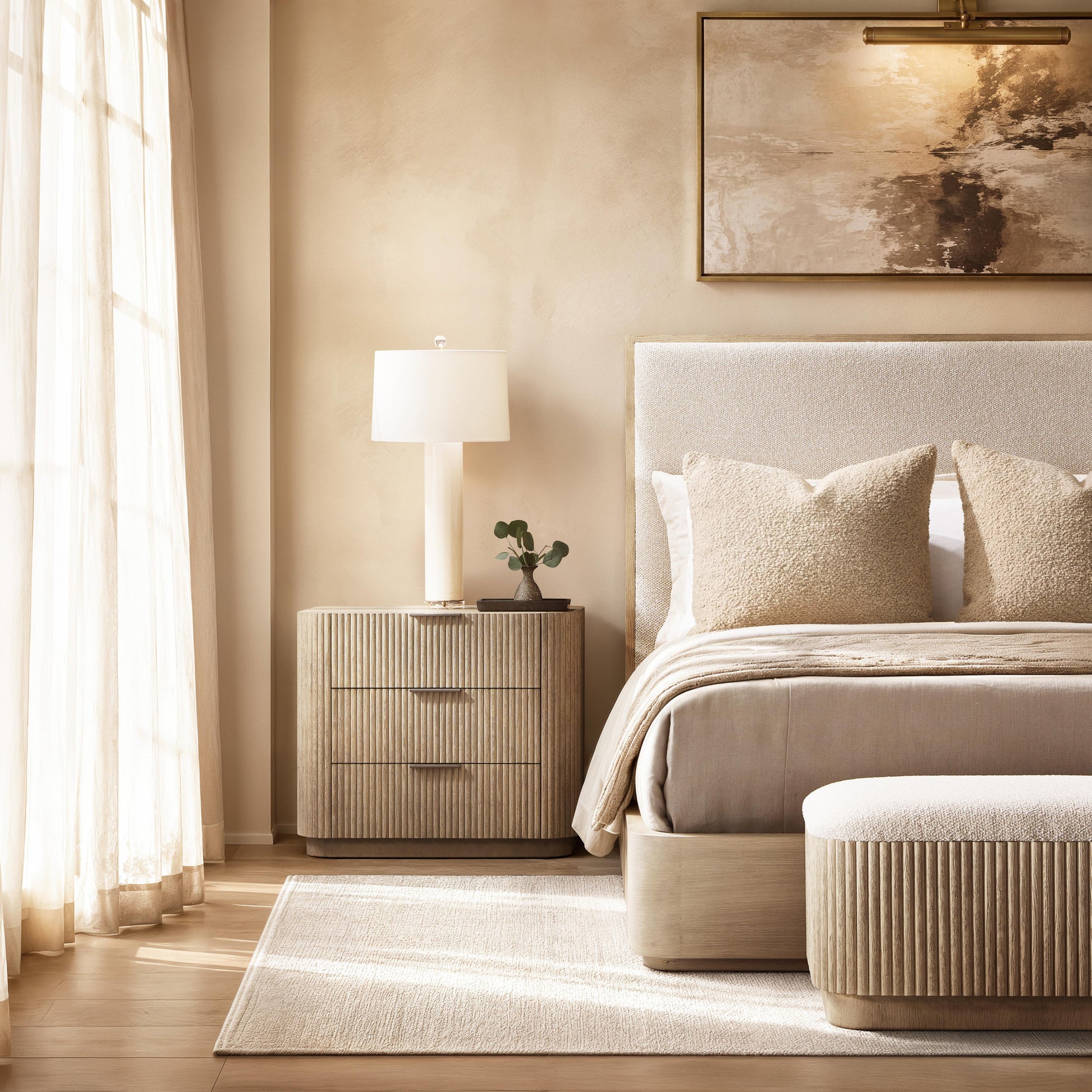 Luxury Lucerne Fabric Panel Bed Modern Italian Style for Villa