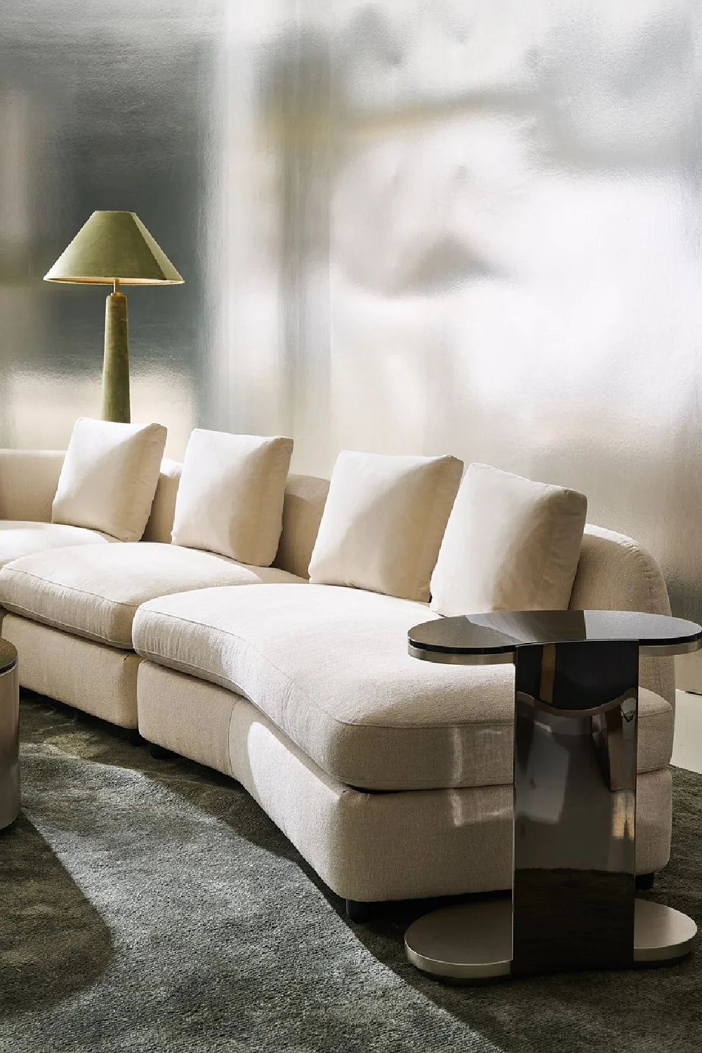 Luxury Lumi Fabric Sectional Chair Modern Italian Style for Villa