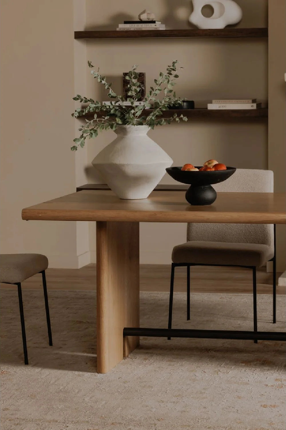 Luxury Madison Solid Oak Dining Table Modern Italian Style for Villa