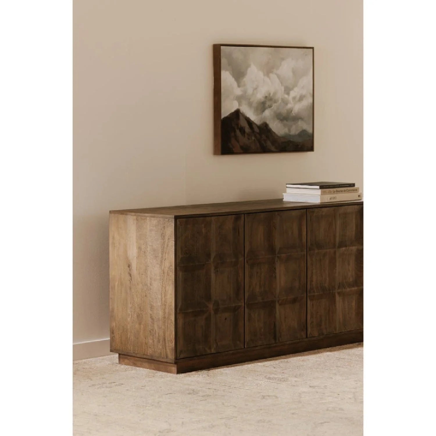 Luxury Mango Wood 4-Door Sideboard European Style for Villa