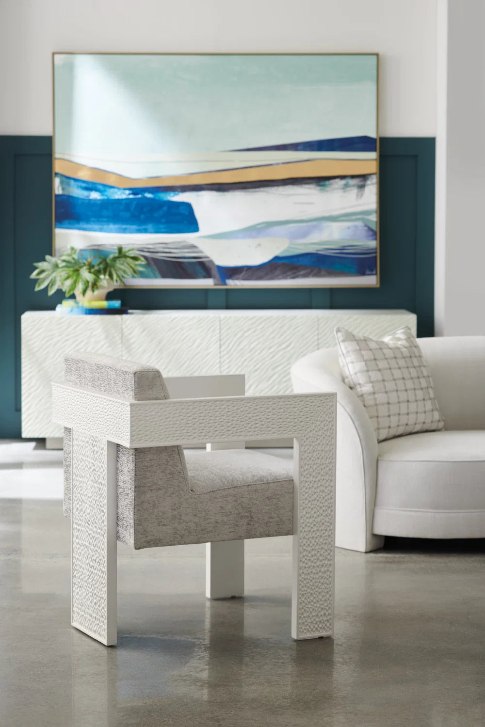 Luxury Matte Pearl 4-Door Sideboard European Style for Villa