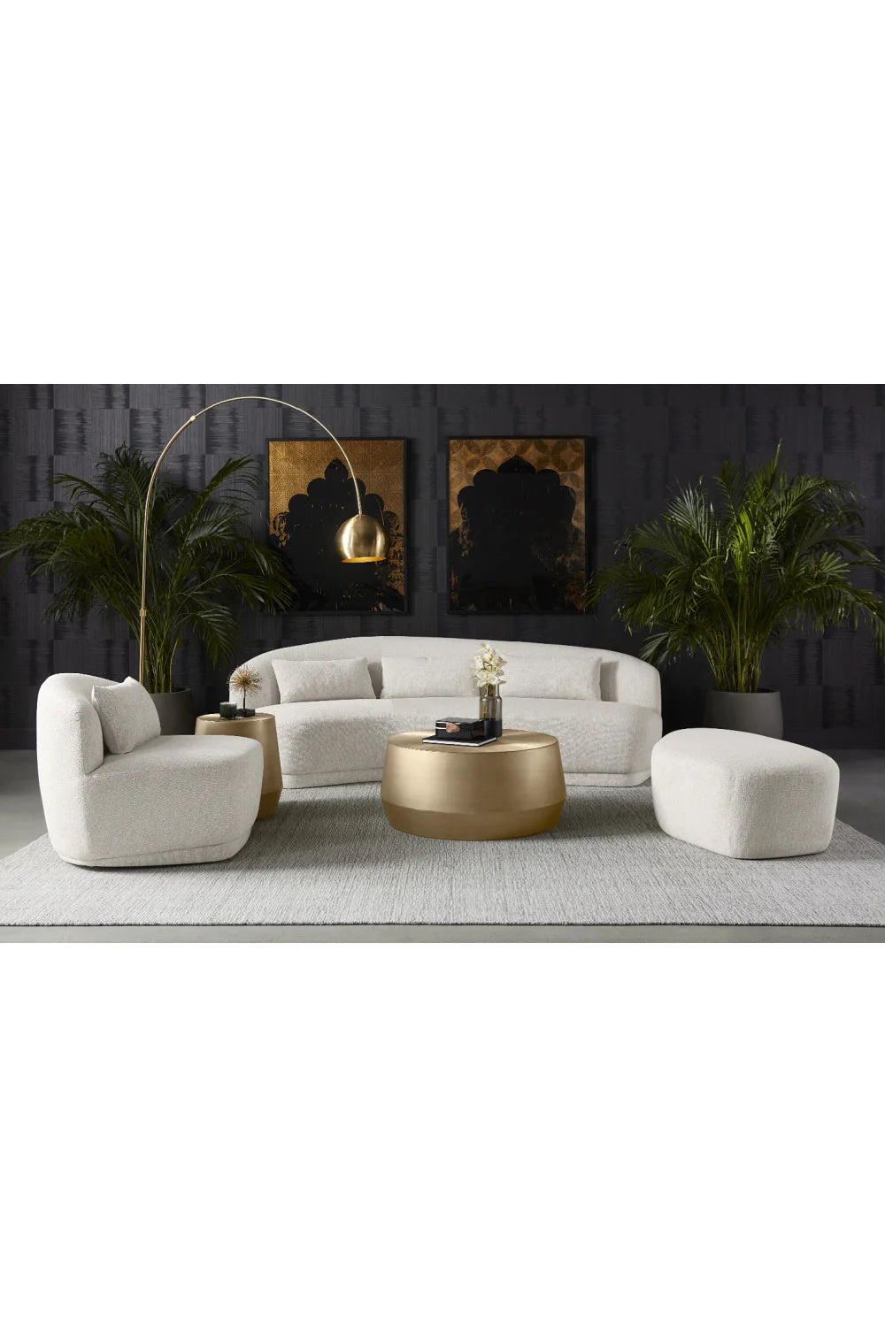 Luxury Minimalist Curved 4-Seater Sofa Modern Italian Style for Villa
