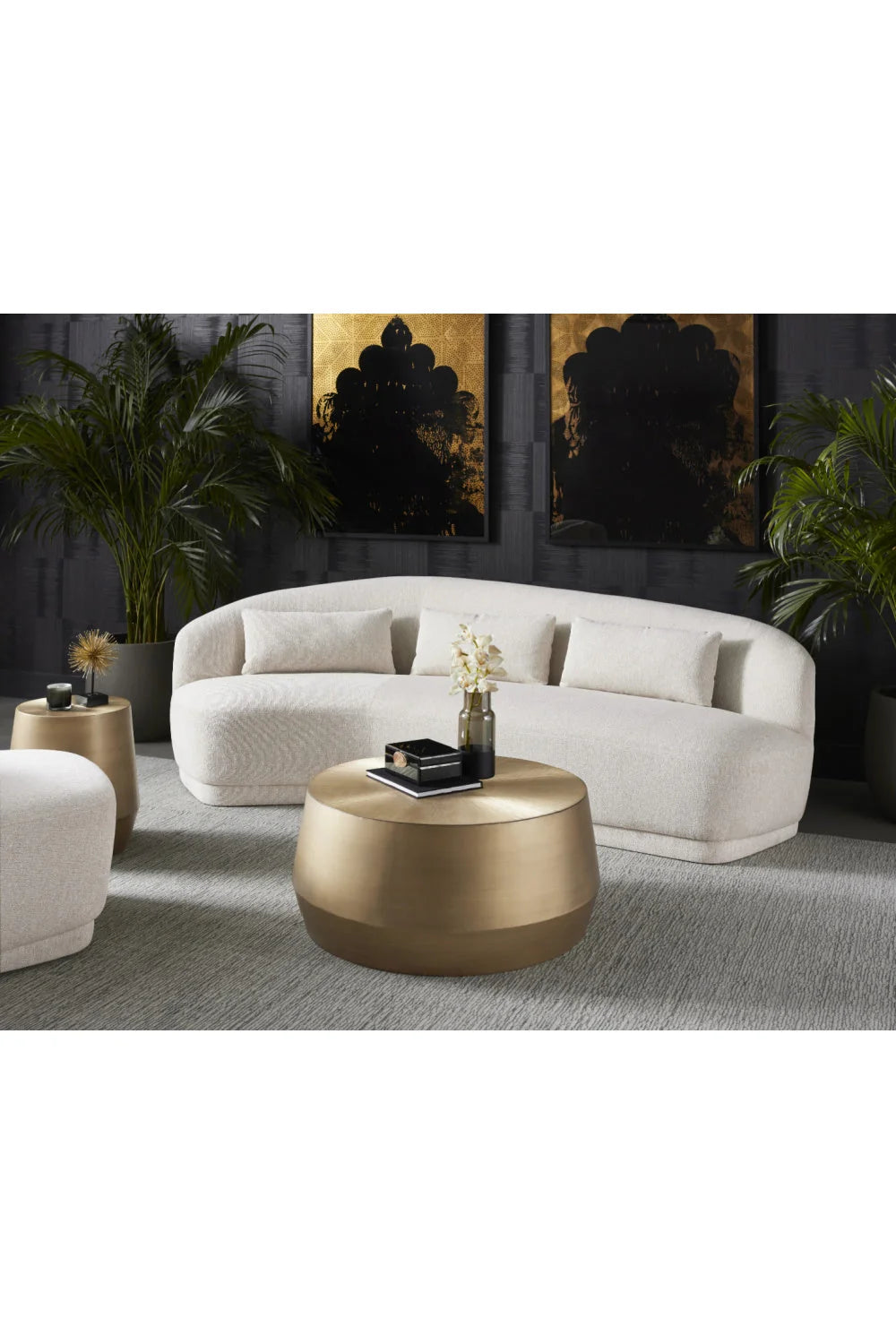 Luxury Minimalist Curved 4-Seater Sofa Modern Italian Style for Villa