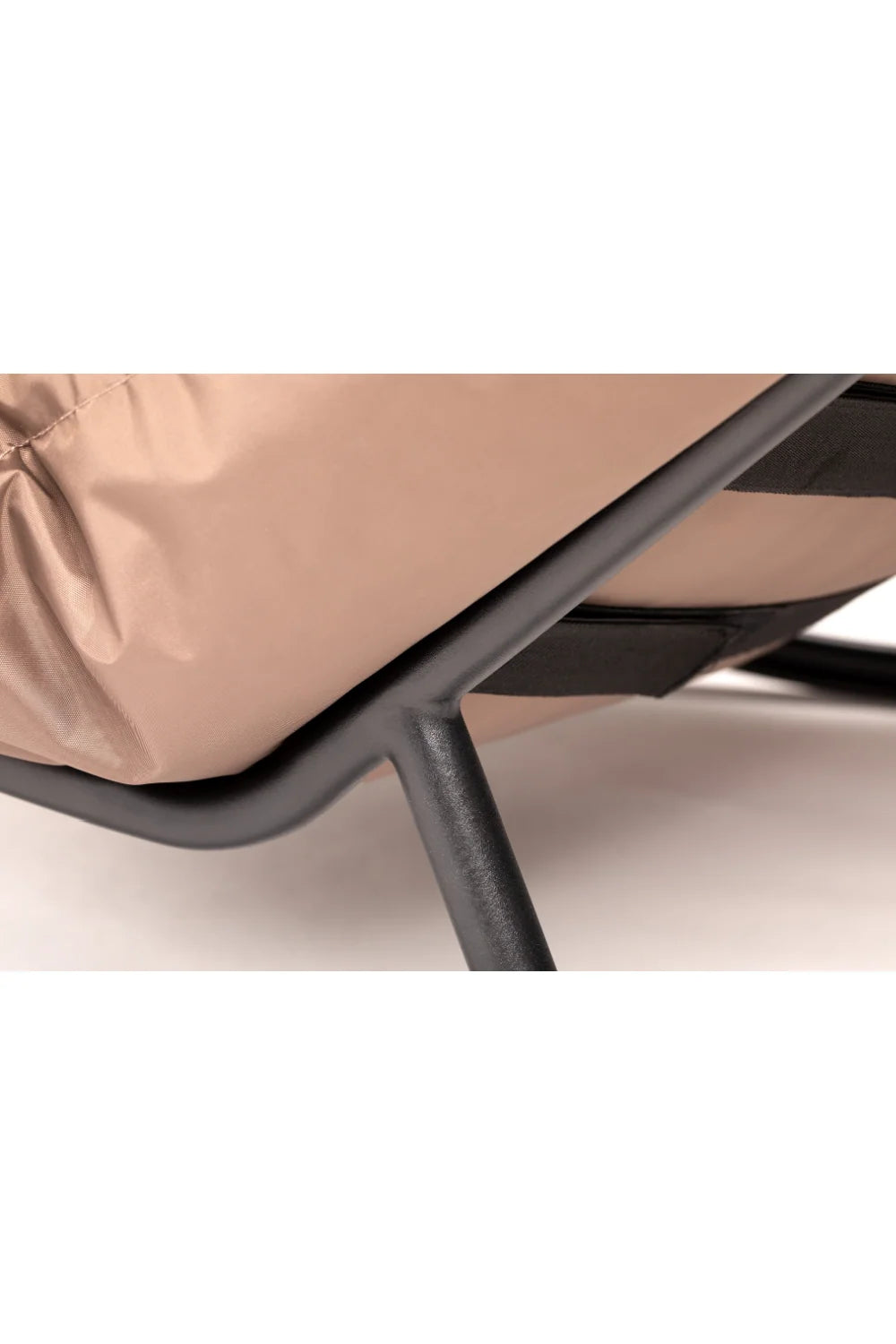 Luxury Minimalist Metal Rocking Chair European Style for Villa