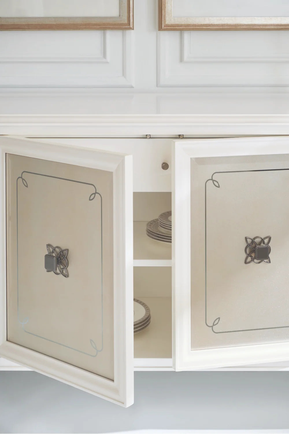 Luxury Mirrored Panel 4-Door Sideboard European Style for Villa