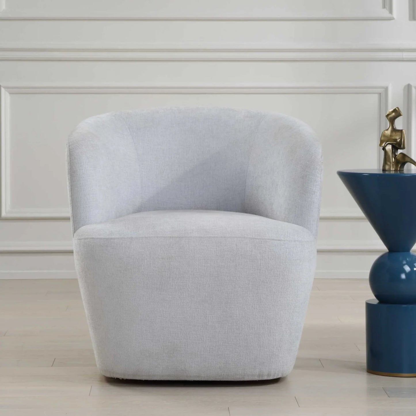 Luxury Mist Swivel Accent Chair Modern Italian Style for Villa
