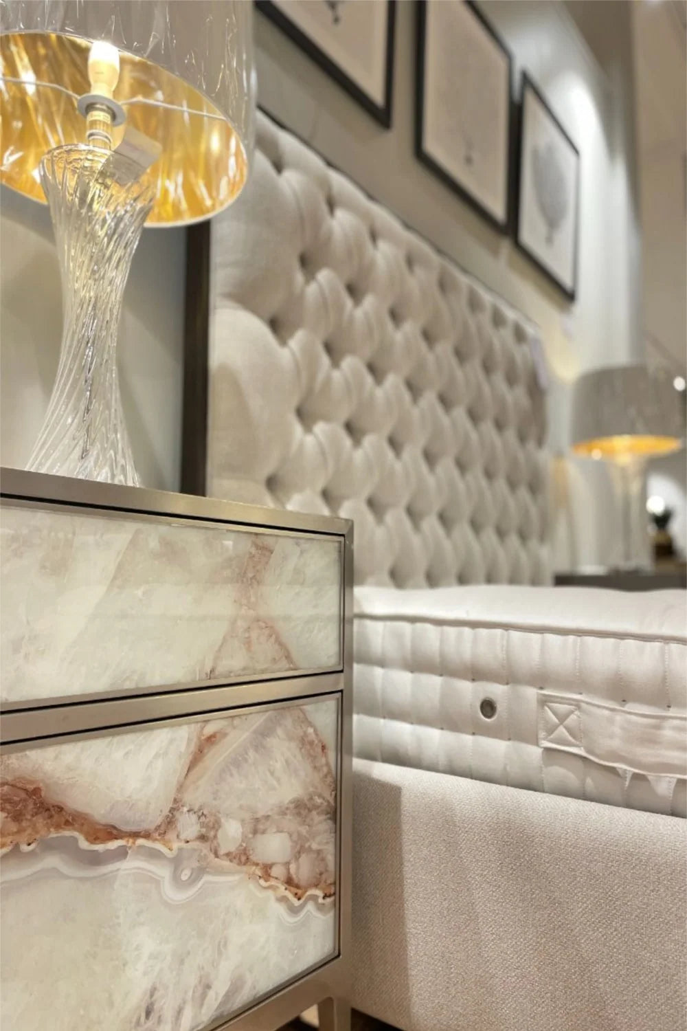 Luxury Modern Agate Patterned 2-Drawer Chest European Style for Villa