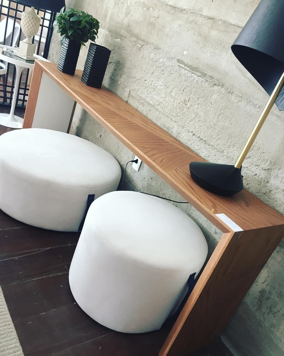 Luxury Modern Anthony Console Table European Style for Villa