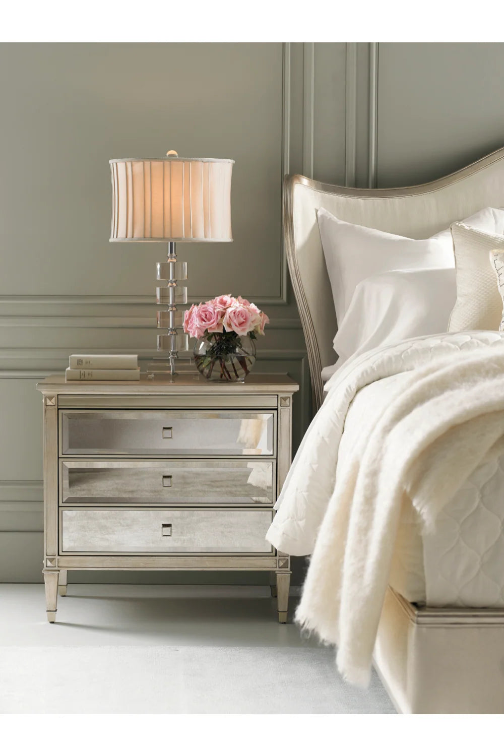 Luxury Modern Antique Mirror Nightstand European Style for Villa
