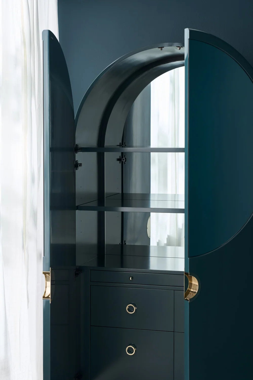 Luxury Modern Arched 2-Door Cabinet European Style for Villa
