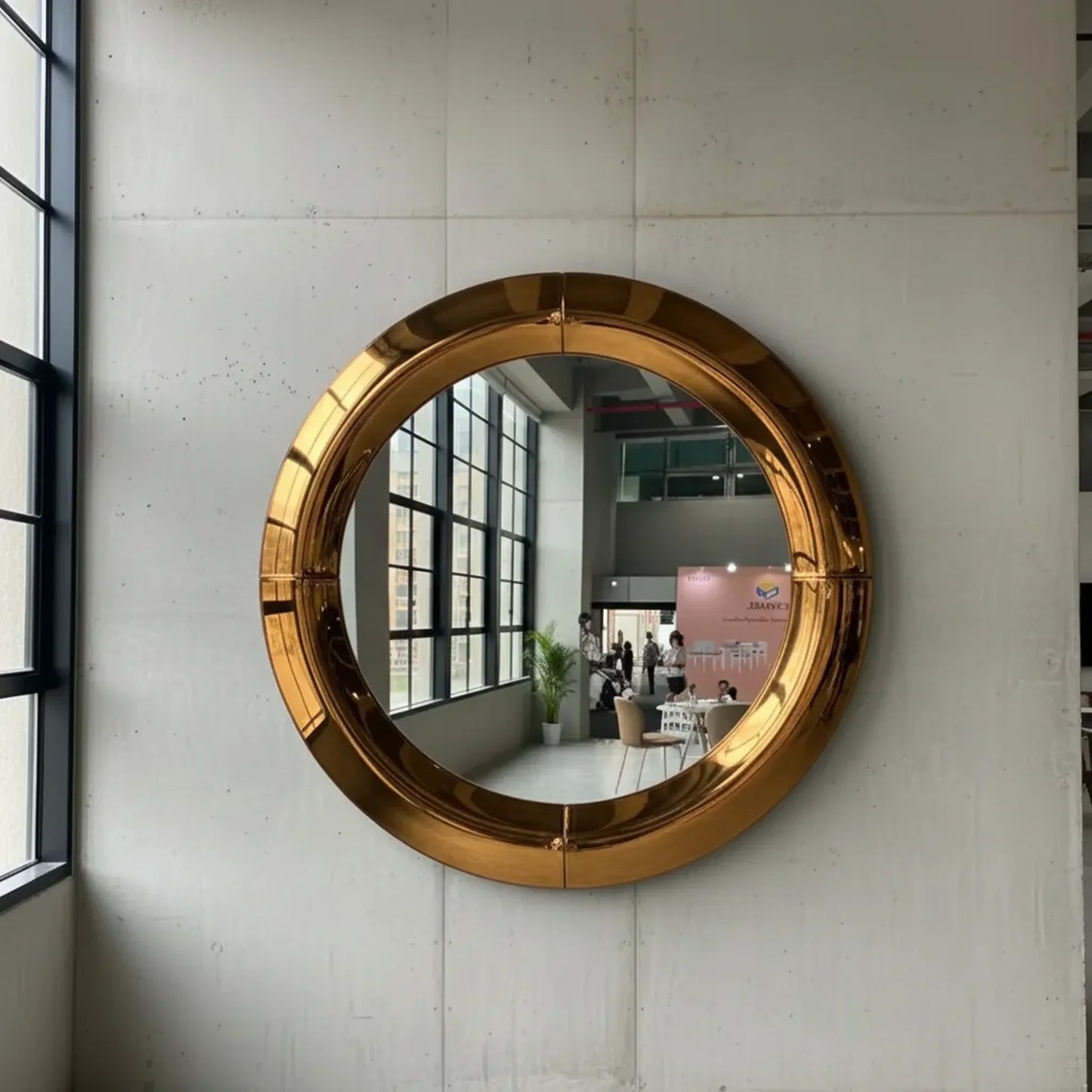 Luxury Modern Atlas Brass Round Mirror European Style for Villa