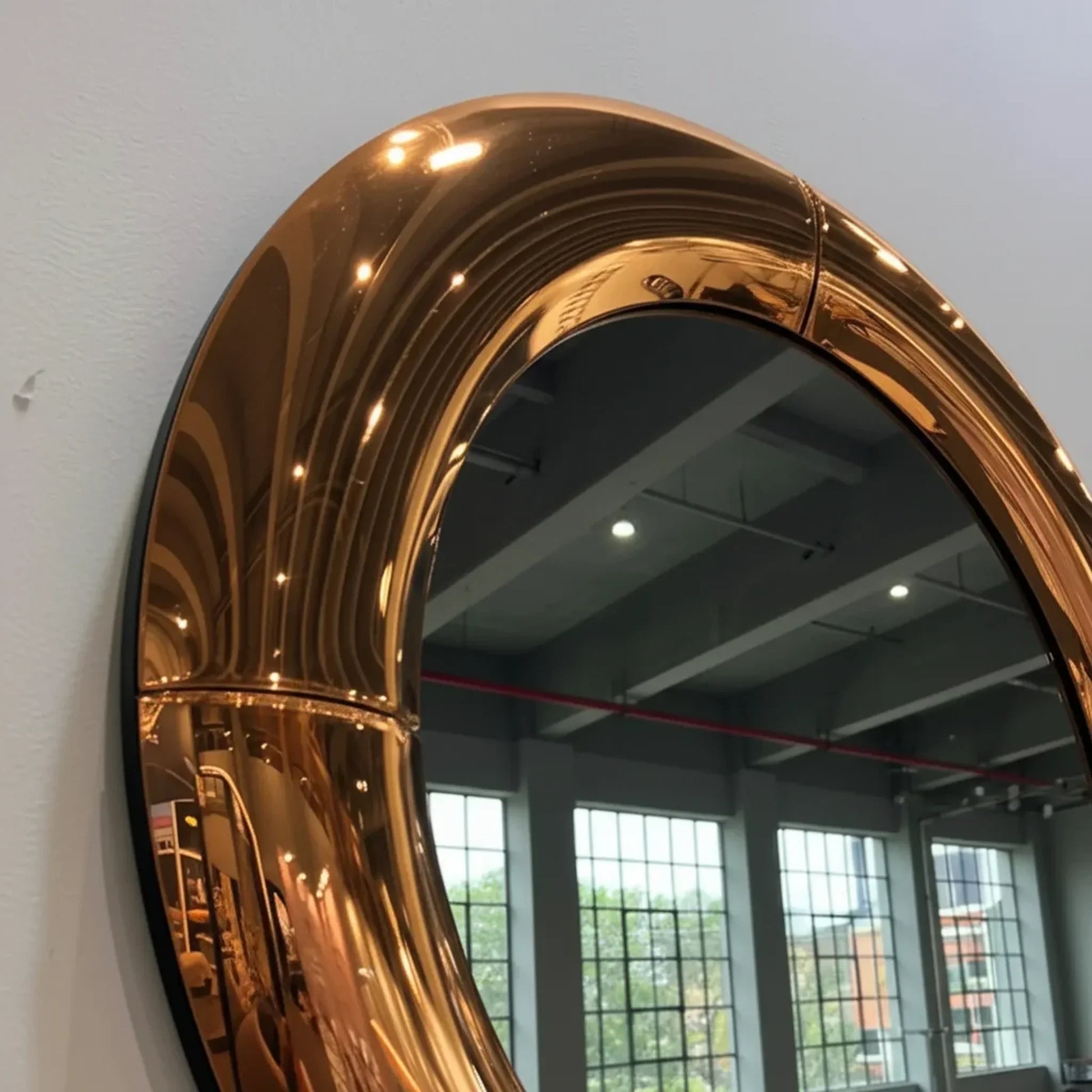 Luxury Modern Atlas Brass Round Mirror European Style for Villa