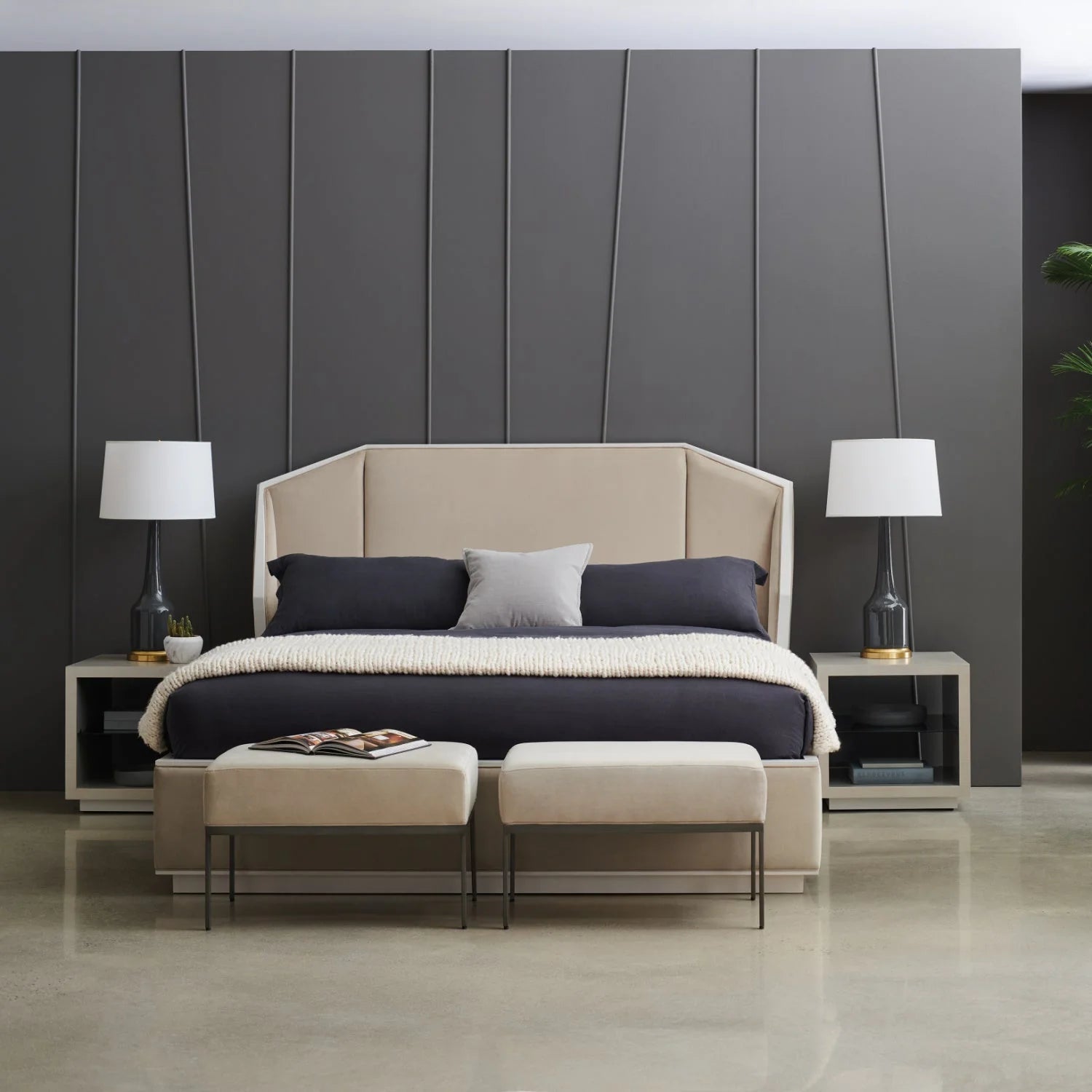 Luxury Modern Beige Upholstered Bed European Style for Villa