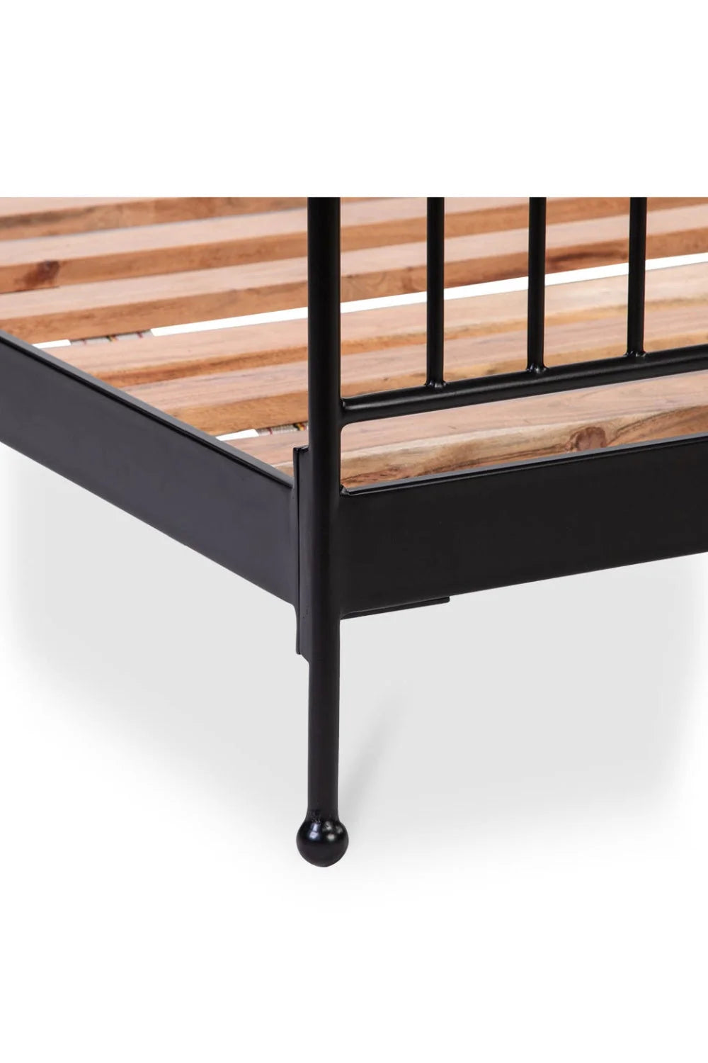 Luxury Modern Black Iron Bed European Style for Villa