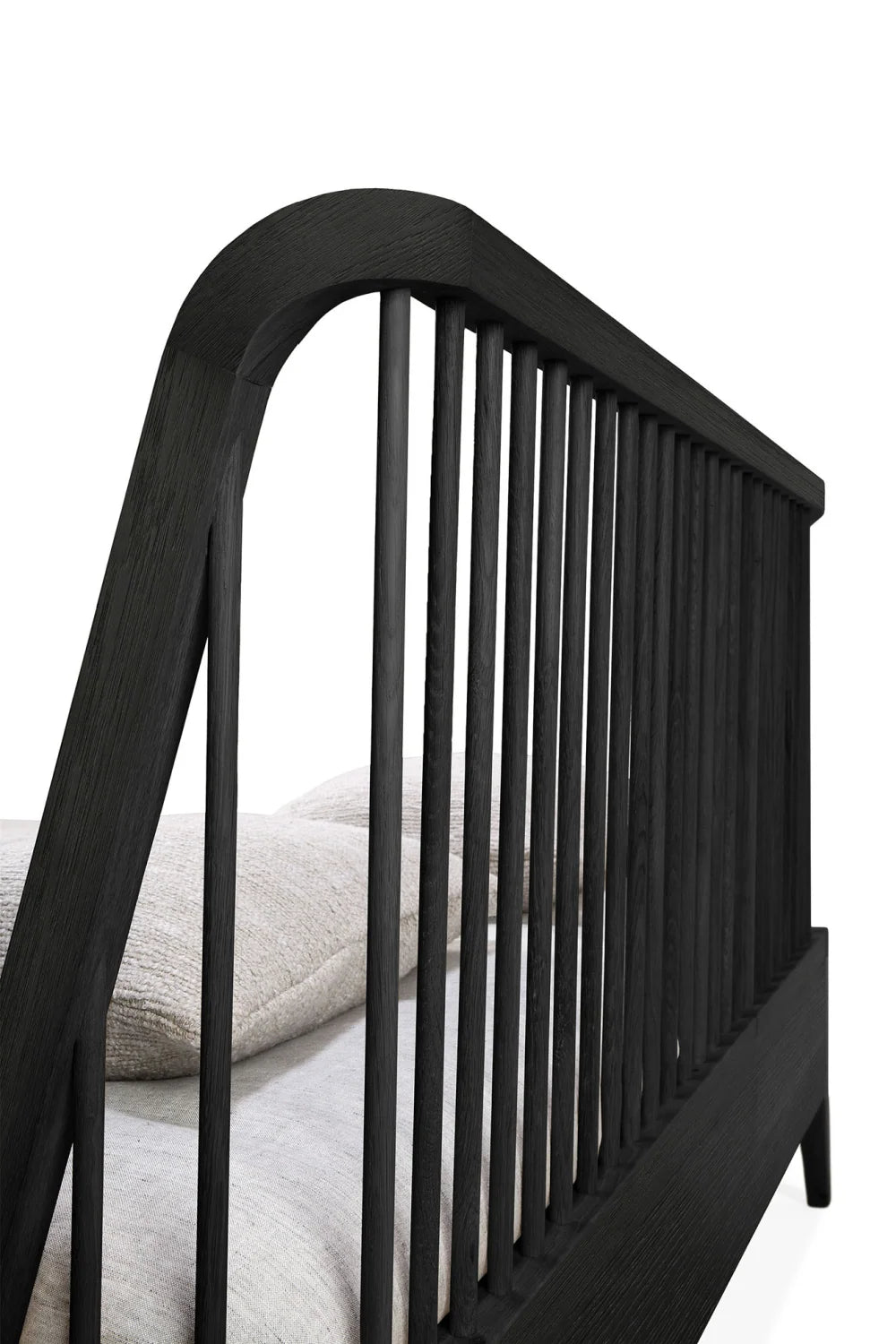 Luxury Modern Black Oak Bed European Style for Villa