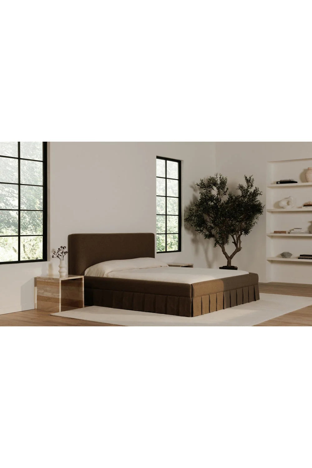 Luxury Modern Box Pleated Fabric Bed European Style for Villa