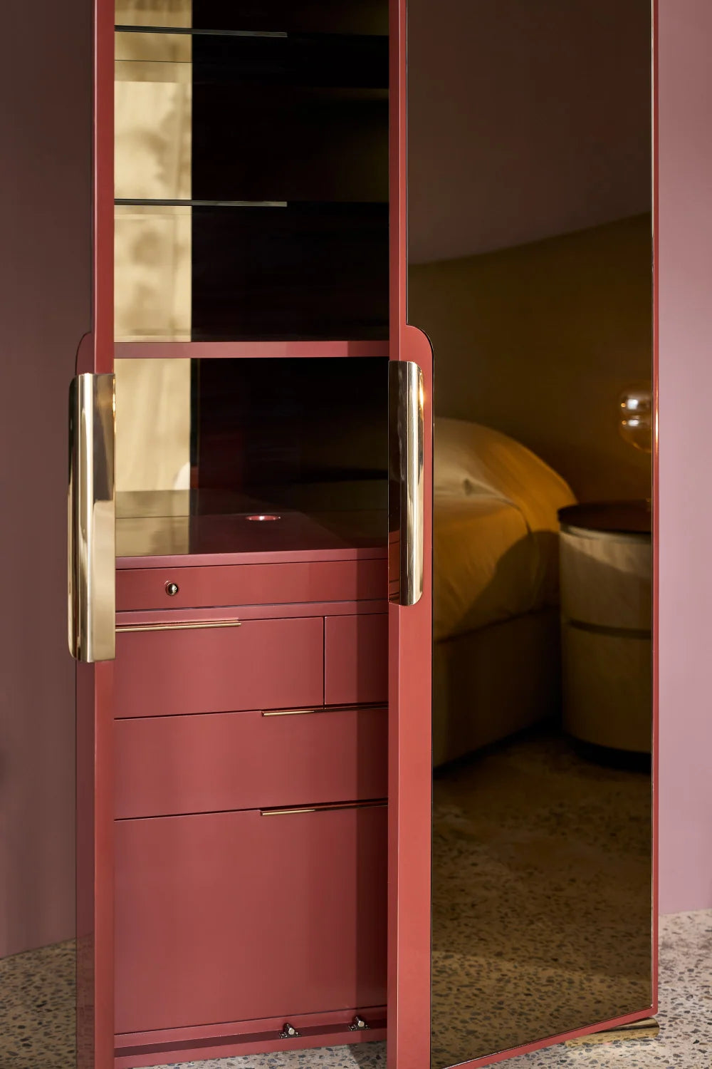 Luxury Modern Bronze Mirror 2-Door Cabinet European Style for Villa