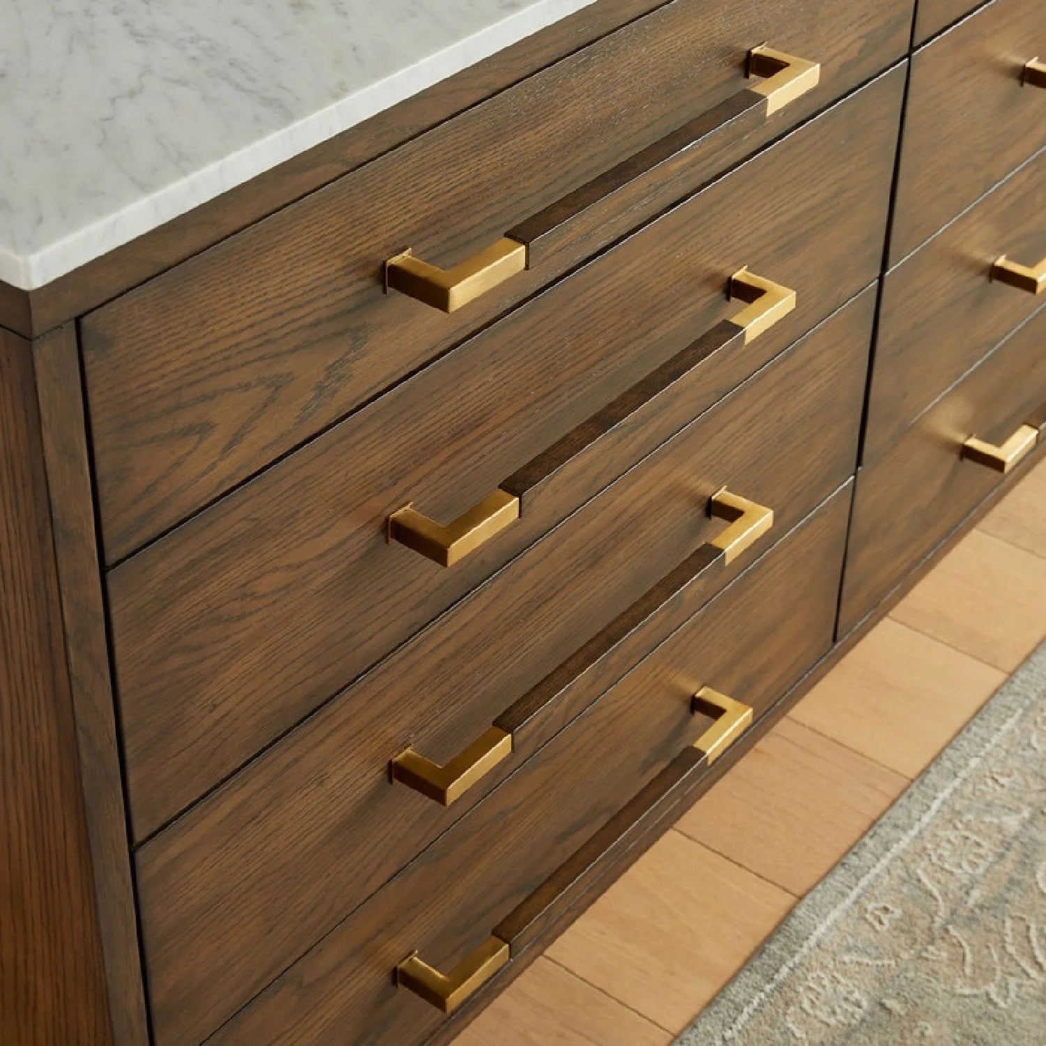 Luxury Modern Brown Oak 8-Drawer Dresser European Style for Villa