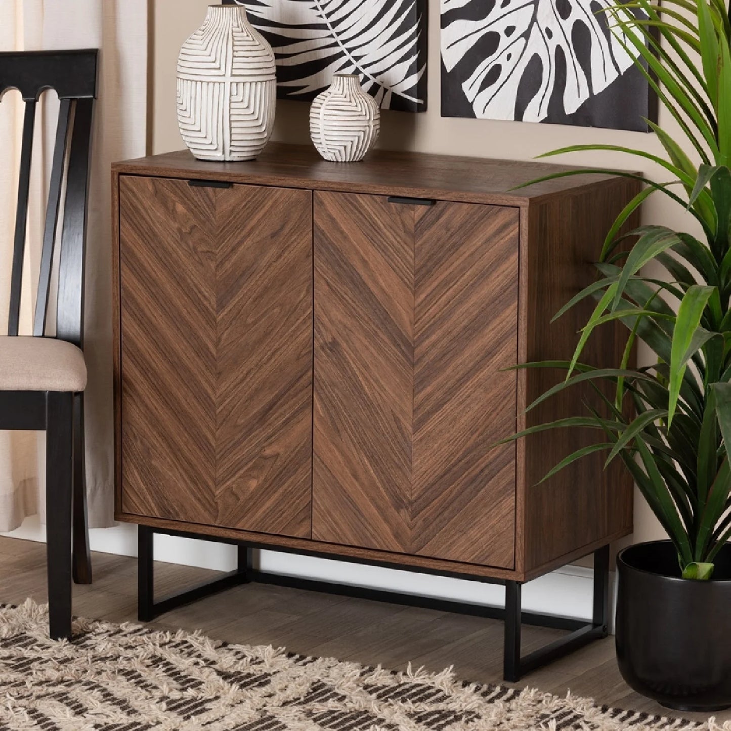 Luxury Modern Brown Wood 2-Door Cabinet European Style for Villa