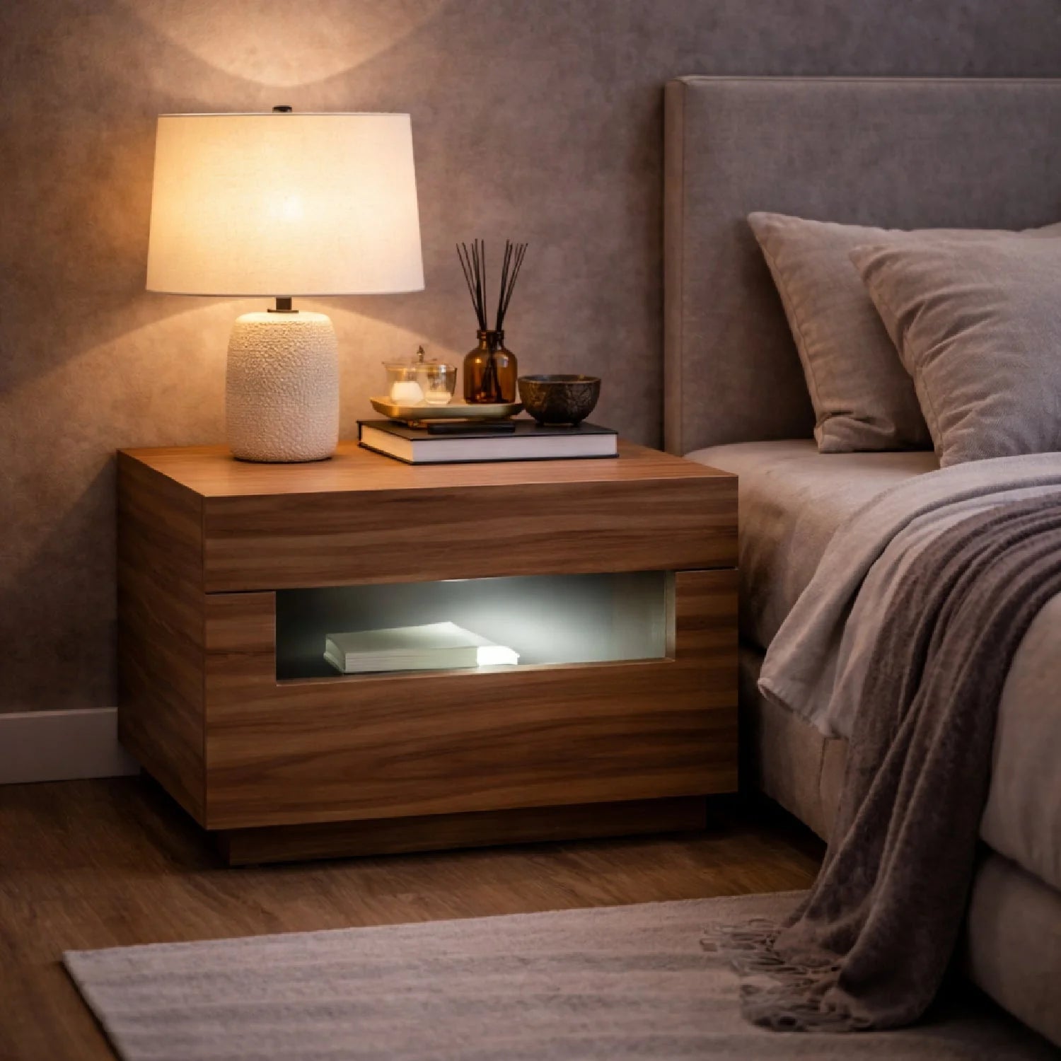 Luxury Modern Ceres Walnut 2-Drawer Nightstand European Style for Villa