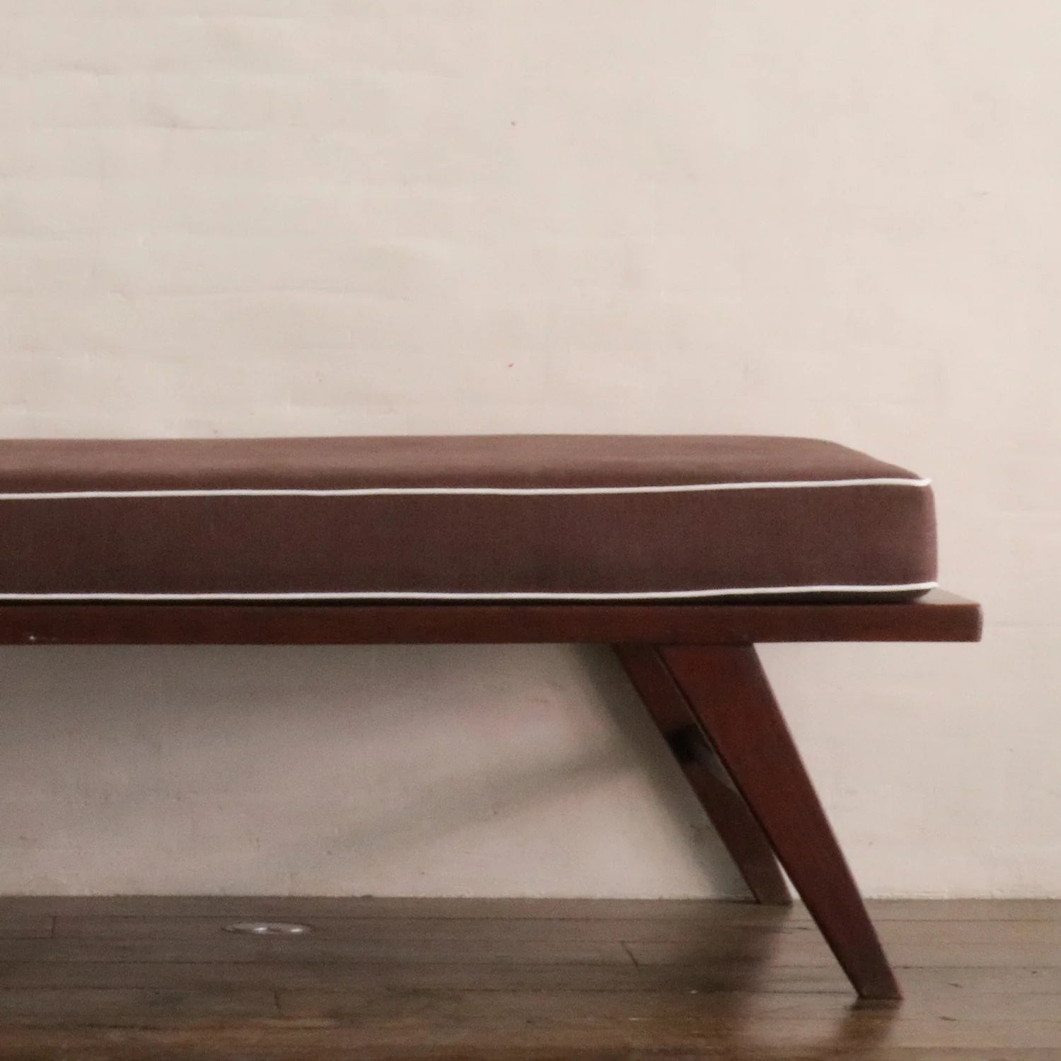 Luxury Modern Chandigarh Daybed Coffee Table European Style for Villa